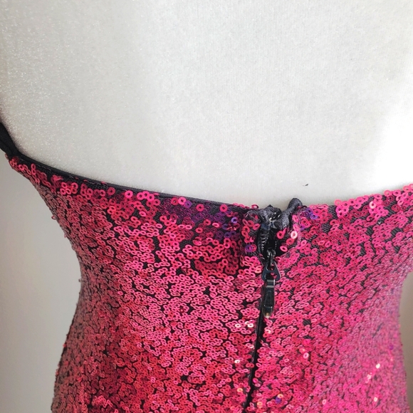 COPY - GORGEOUS!! RED AND GOLD OMBRE SEQUIN MIDI DRESS - Picture 6 of 11